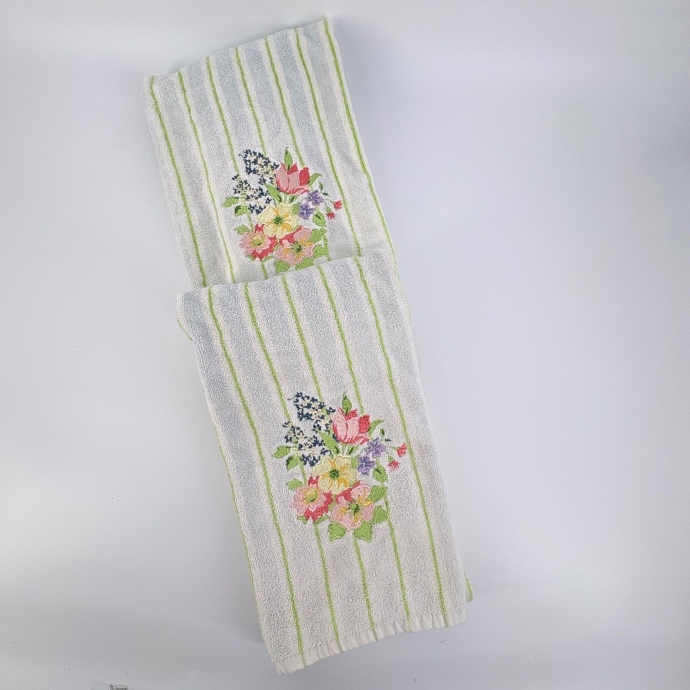 Longaberger Bath Towel 25"x49" Mixed Bouquet Embroidered Cotton Vintage
